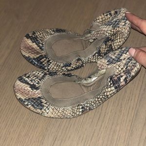 Yosi samra snakeskin print flats